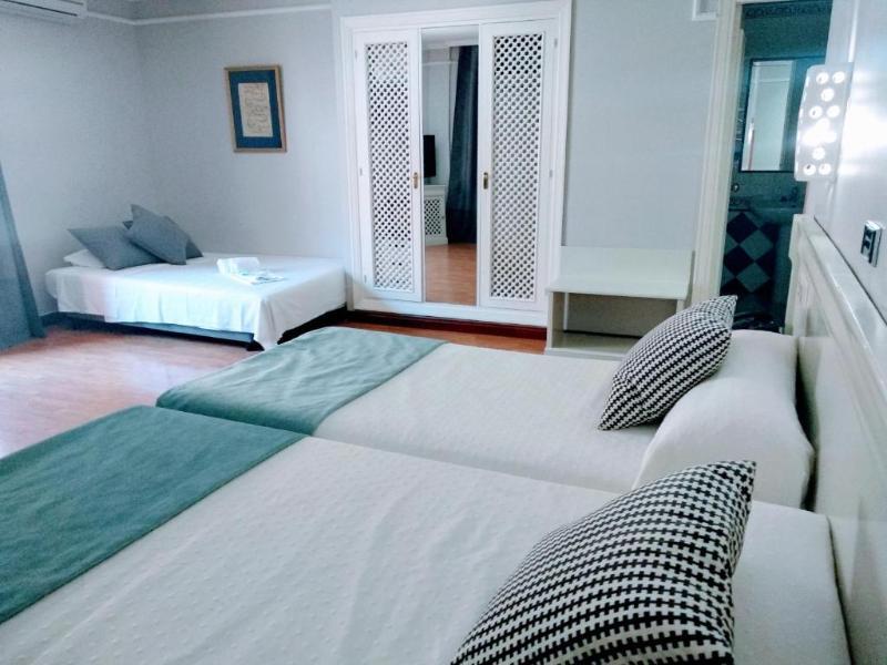 Hotel Dona Blanca 3*